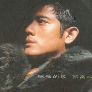 女同乳房互舔按摩
